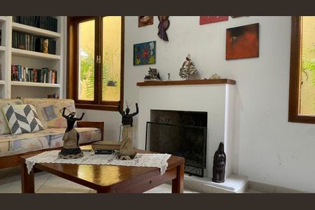 Casa à venda com 6 quartos, 302m² em Super Quadra Morumbi, São Paulo