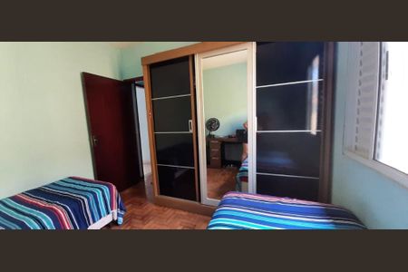 Casa à venda com 3 quartos, 275m² em Balneário São Francisco, Diadema