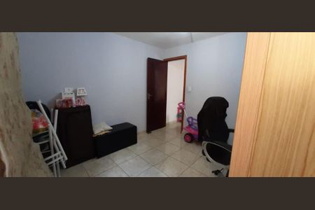 Casa à venda com 3 quartos, 275m² em Balneário São Francisco, Diadema
