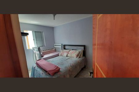 Casa à venda com 3 quartos, 275m² em Balneário São Francisco, Diadema