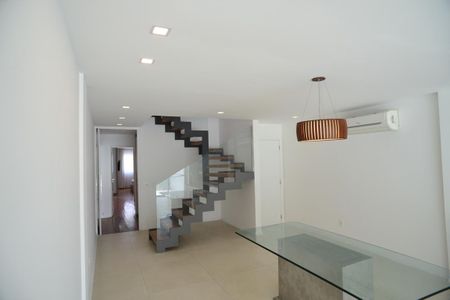 Apartamento à venda com 310m², 3 quartos e 3 vagasSala