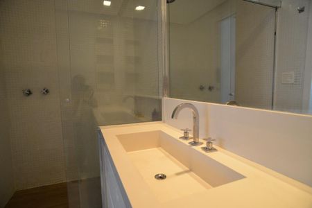 Apartamento à venda com 310m², 3 quartos e 3 vagasBanheiro Suíte