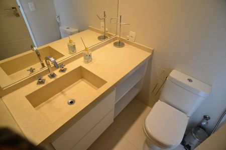 Apartamento à venda com 310m², 3 quartos e 3 vagasBanheiro Suíte Superior