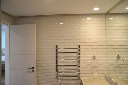 Apartamento à venda com 310m², 3 quartos e 3 vagasBanheiro Suíte Principal