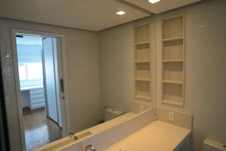 Apartamento à venda com 310m², 3 quartos e 3 vagasBanheiro Suíte