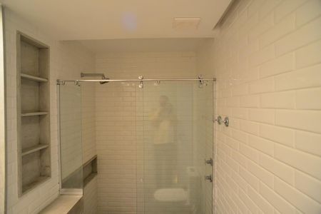 Apartamento à venda com 310m², 3 quartos e 3 vagasBanheiro Suíte Principal