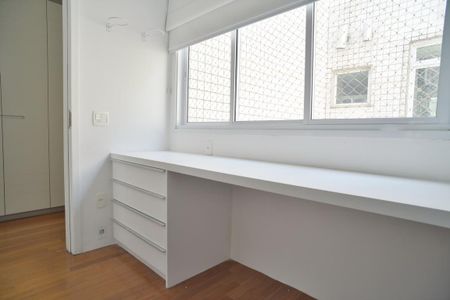 Apartamento à venda com 310m², 3 quartos e 3 vagasSuíte