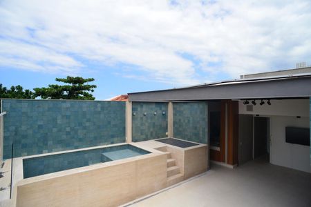 Apartamento à venda com 310m², 3 quartos e 3 vagasPiscina