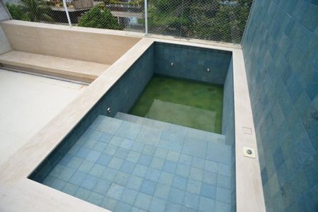 Apartamento à venda com 310m², 3 quartos e 3 vagasPiscina