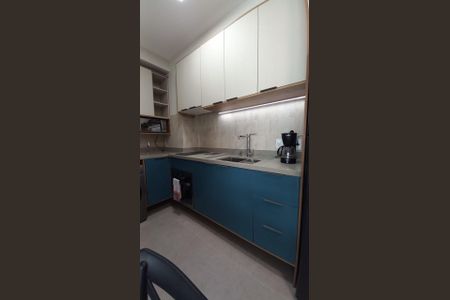 Cozinha de apartamento para alugar com 2 quartos, 38m² em Bela Vista, São Paulo