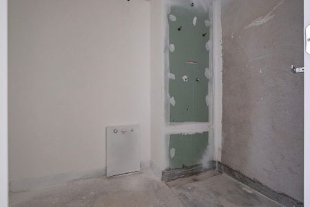 Apartamento à venda com 213m², 4 quartos e 3 vagas Apartamento à venda com 213m², 4 quartos e 3 vagasSuíte 2