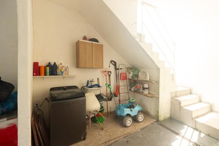 Casa para alugar com 220m², 2 quartos e 2 vagas Casa para alugar com 220m², 2 quartos e 2 vagasÁrea de Serviço