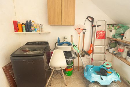 Casa para alugar com 220m², 2 quartos e 2 vagas Casa para alugar com 220m², 2 quartos e 2 vagasÁrea de Serviço