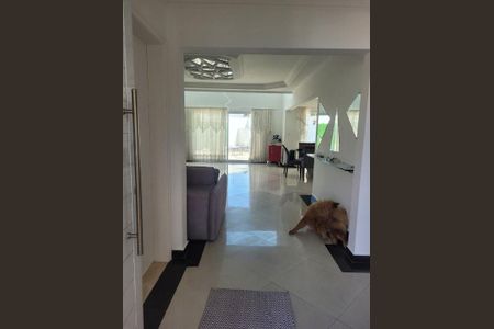 Casa à venda com 4 quartos, 500m² em Chácara Jaraguá, São Paulo