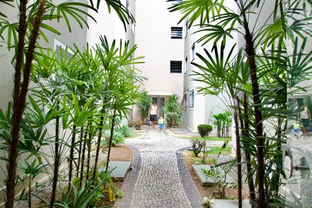 Apartamento para alugar com 49m², 2 quartos e 1 vagaÁrea comum - Entrada do Bloco