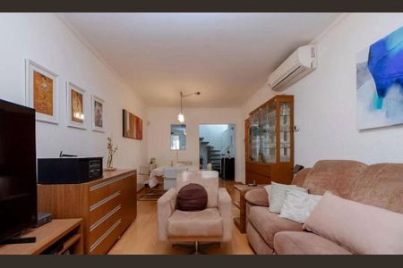 Casa à venda com 3 quartos, 150m² em Vila Cordeiro, São Paulo