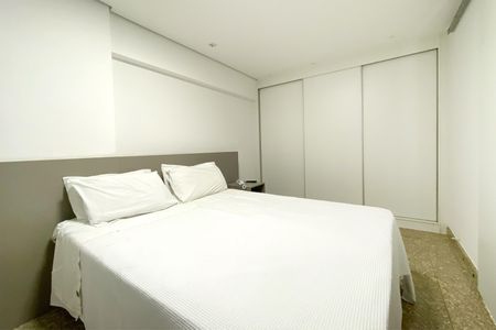 Quarto 1 de kitnet/studio à venda com 1 quarto, 35m² em Buritis, Belo Horizonte