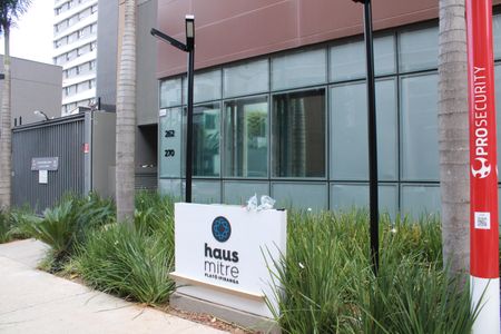 Apartamento à venda com 105m², 3 quartos e 2 vagasFachada