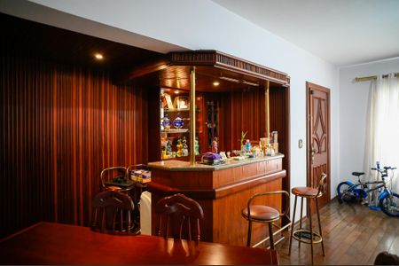 Casa à venda com 210m², 3 quartos e 2 vagasSala