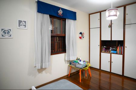Casa à venda com 210m², 3 quartos e 2 vagasQuarto 2 - Suite