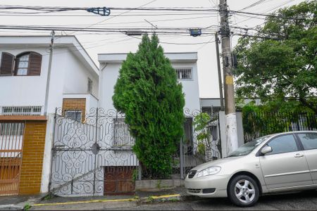 Casa à venda com 210m², 3 quartos e 2 vagasFachada