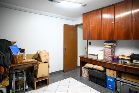 Casa à venda com 210m², 3 quartos e 2 vagasQuarto de Serviço