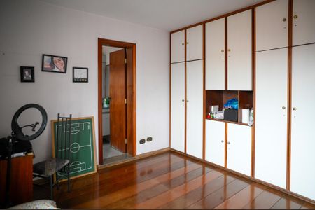 Casa à venda com 210m², 3 quartos e 2 vagasQuarto 3 - Suite