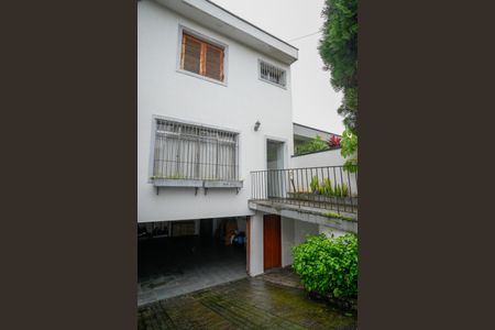 Casa à venda com 210m², 3 quartos e 2 vagasFachada