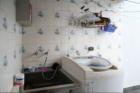Casa à venda com 210m², 3 quartos e 2 vagasÁrea de Serviço