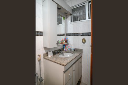 Casa à venda com 210m², 3 quartos e 2 vagasBanheiro Quarto 2 - Suite