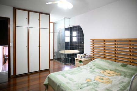 Casa à venda com 210m², 3 quartos e 2 vagasQuarto 1 - Suite