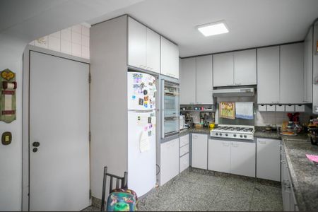 Casa à venda com 210m², 3 quartos e 2 vagasCozinha
