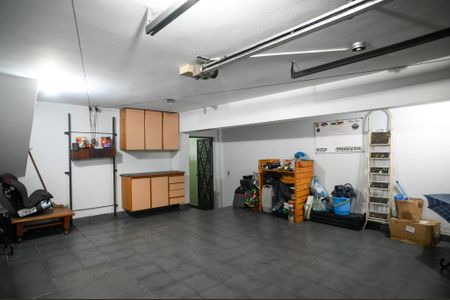 Casa à venda com 210m², 3 quartos e 2 vagasGaragem