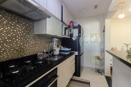 Apartamento à venda com 75m², 2 quartos e 2 vagasCozinha 