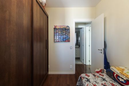 Apartamento à venda com 75m², 2 quartos e 2 vagasQuarto 