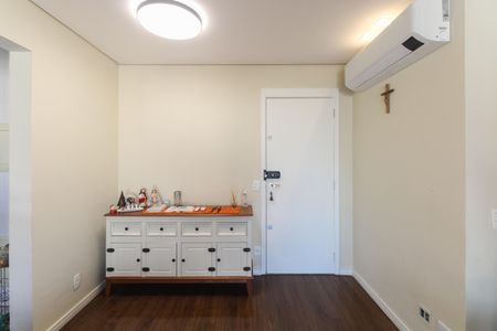 Apartamento à venda com 75m², 2 quartos e 2 vagasSala 