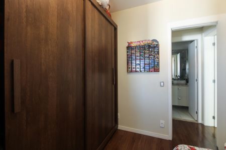 Apartamento à venda com 75m², 2 quartos e 2 vagasQuarto 