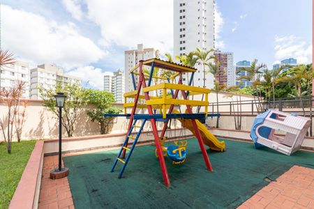 Apartamento para alugar com 87m², 2 quartos e 2 vagas Apartamento para alugar com 87m², 2 quartos e 2 vagasÁrea comum - Playground