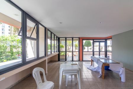 Apartamento para alugar com 87m², 2 quartos e 2 vagas Apartamento para alugar com 87m², 2 quartos e 2 vagasÁrea comum - Salão de festas