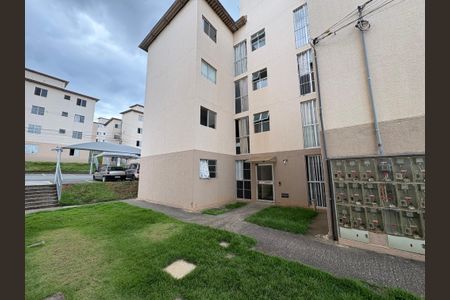 Apartamento para alugar com 45m², 2 quartos e 1 vaga Apartamento para alugar com 45m², 2 quartos e 1 vagaFachada