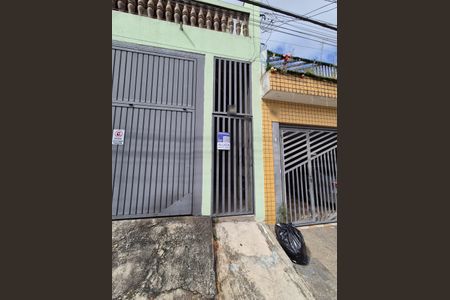 Casa para alugar com 70m², 2 quartos e sem vaga Casa para alugar com 70m², 2 quartos e sem vagaFachada