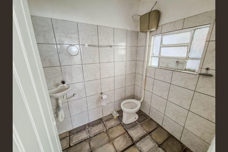 Casa para alugar com 70m², 2 quartos e sem vaga Casa para alugar com 70m², 2 quartos e sem vagaBanheiro
