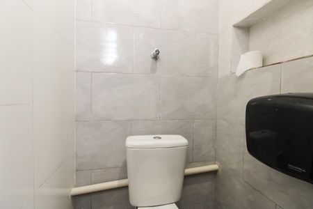 Casa à venda com 110m², 3 quartos e 1 vaga Casa à venda com 110m², 3 quartos e 1 vagaBanheiro Social