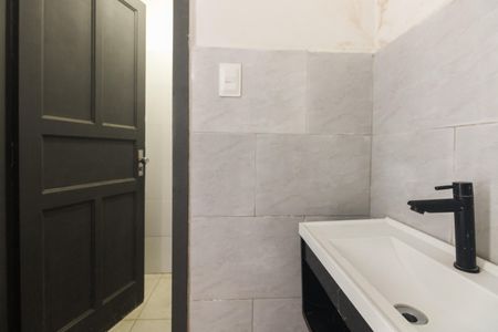 Casa à venda com 110m², 3 quartos e 1 vaga Casa à venda com 110m², 3 quartos e 1 vagaBanheiro Social