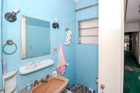 Apartamento à venda com 195m², 3 quartos e 1 vaga Apartamento à venda com 195m², 3 quartos e 1 vagaBanheiro