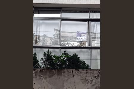 Apartamento à venda com 195m², 3 quartos e 1 vaga Apartamento à venda com 195m², 3 quartos e 1 vagaplaca