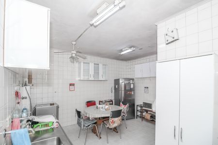 Apartamento à venda com 195m², 3 quartos e 1 vaga Apartamento à venda com 195m², 3 quartos e 1 vagaCozinha