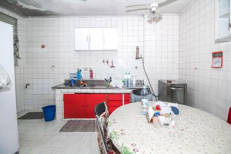 Apartamento à venda com 195m², 3 quartos e 1 vaga Apartamento à venda com 195m², 3 quartos e 1 vagaCozinha