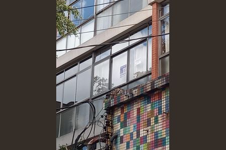 Apartamento à venda com 195m², 3 quartos e 1 vaga Apartamento à venda com 195m², 3 quartos e 1 vagaplaca