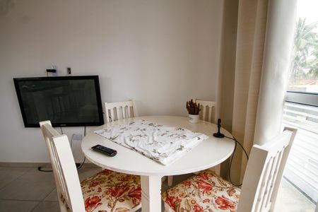 Casa de condomínio para alugar com 78m², 2 quartos e sem vaga